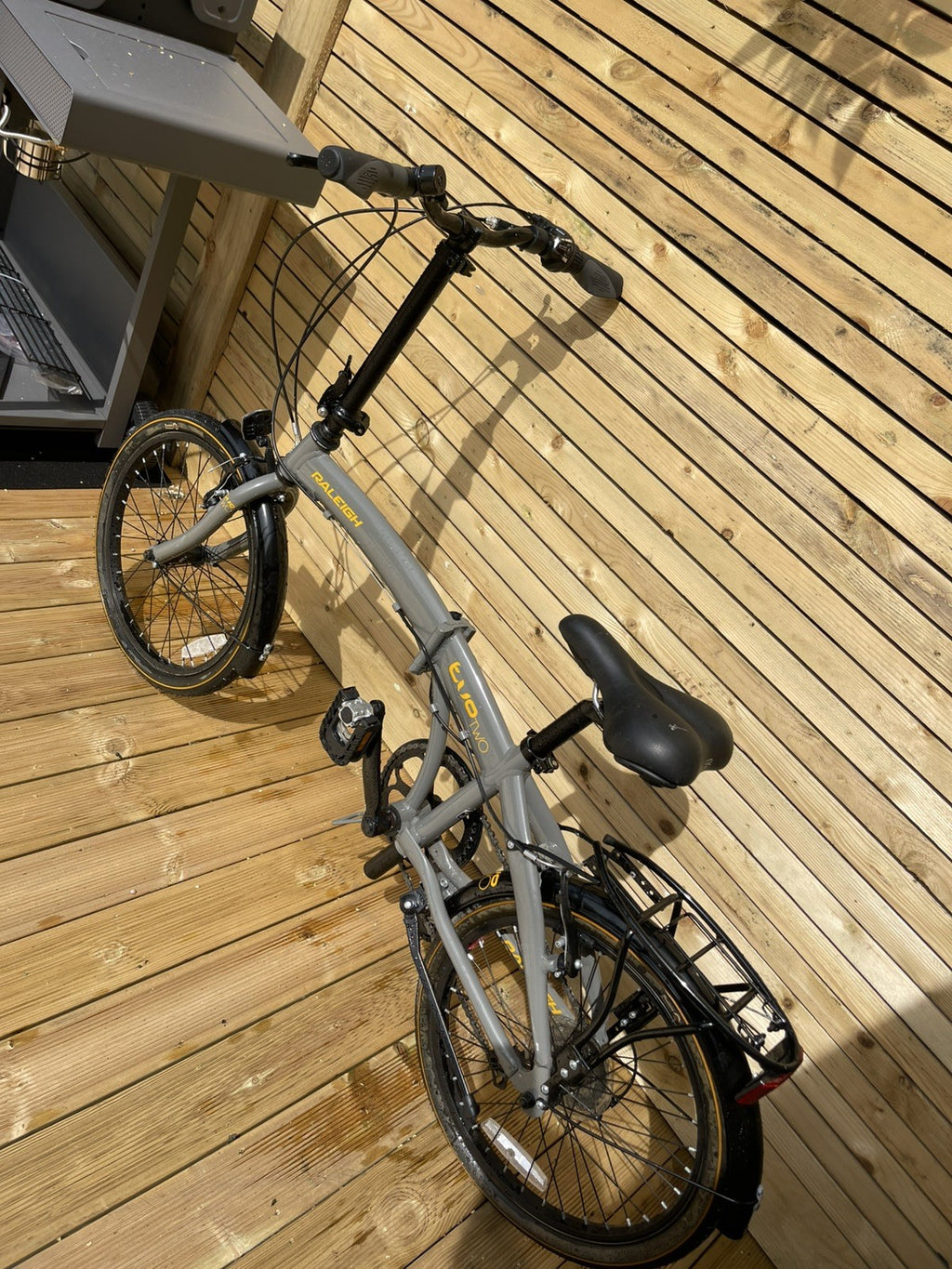 Raleigh Evo Two Folding Bike - Grey – Excellent Condition - Yellow decal