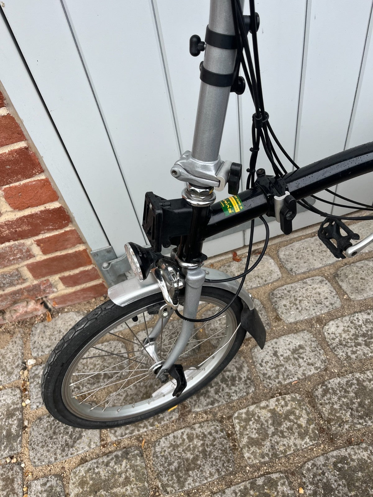 BROMPTON M6R-Plus - Black 6-gear Folding Bike with rear rack