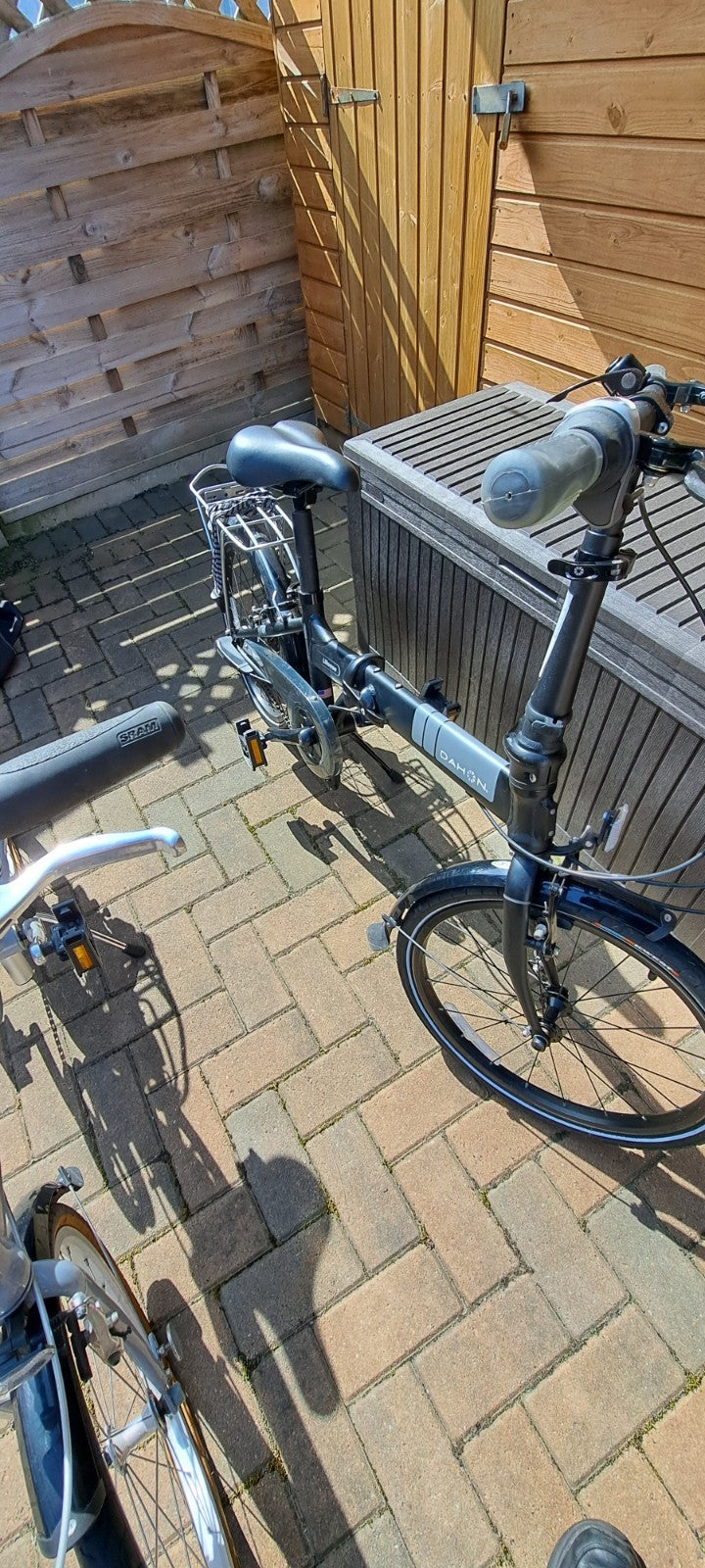 2 Dahon Vitesse folding bikes