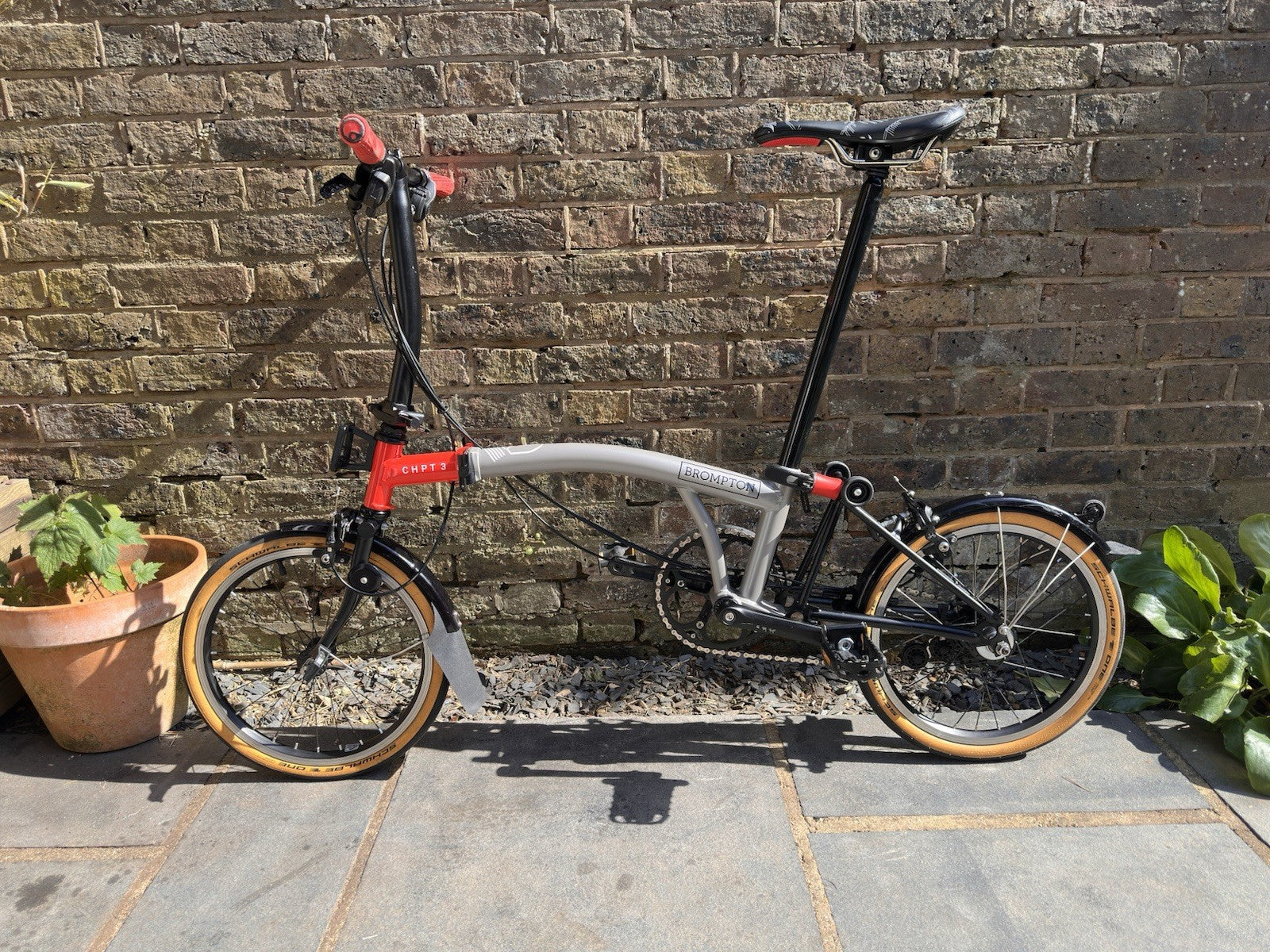 Brompton CHPT3 V3 Bike 6 Speed With Titanium Mudguards and Brompton CHPT3 bag