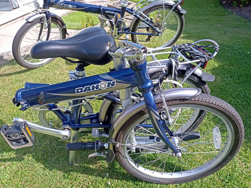 Dahon  20in Folding Bike Blue/Silver Rear Rack Mudguards Aluminium