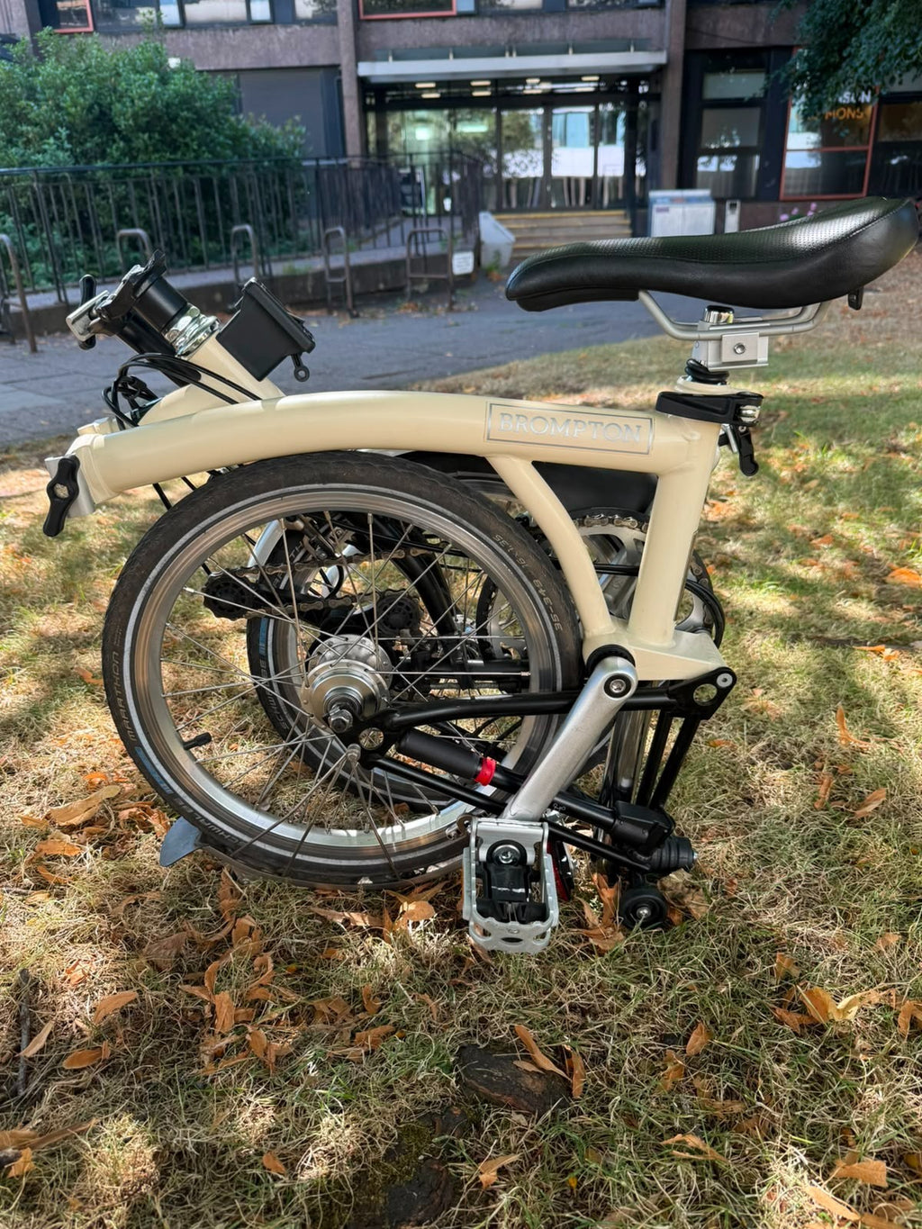 brompton folding bike 6 speed c line cream