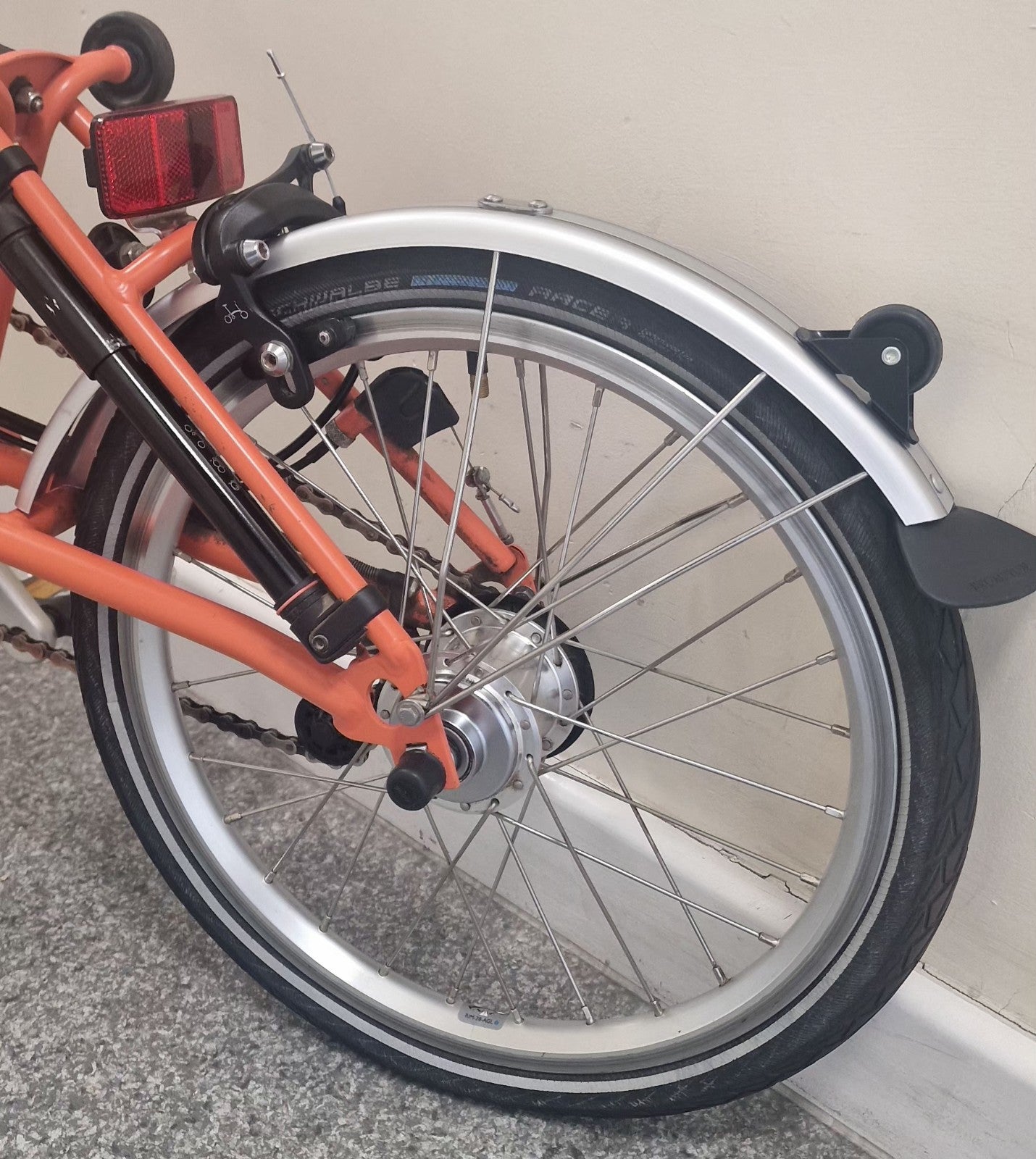Brompton  C Line 6 Spd FLAME CORAL  Global P&P📦🌎✈️📬
