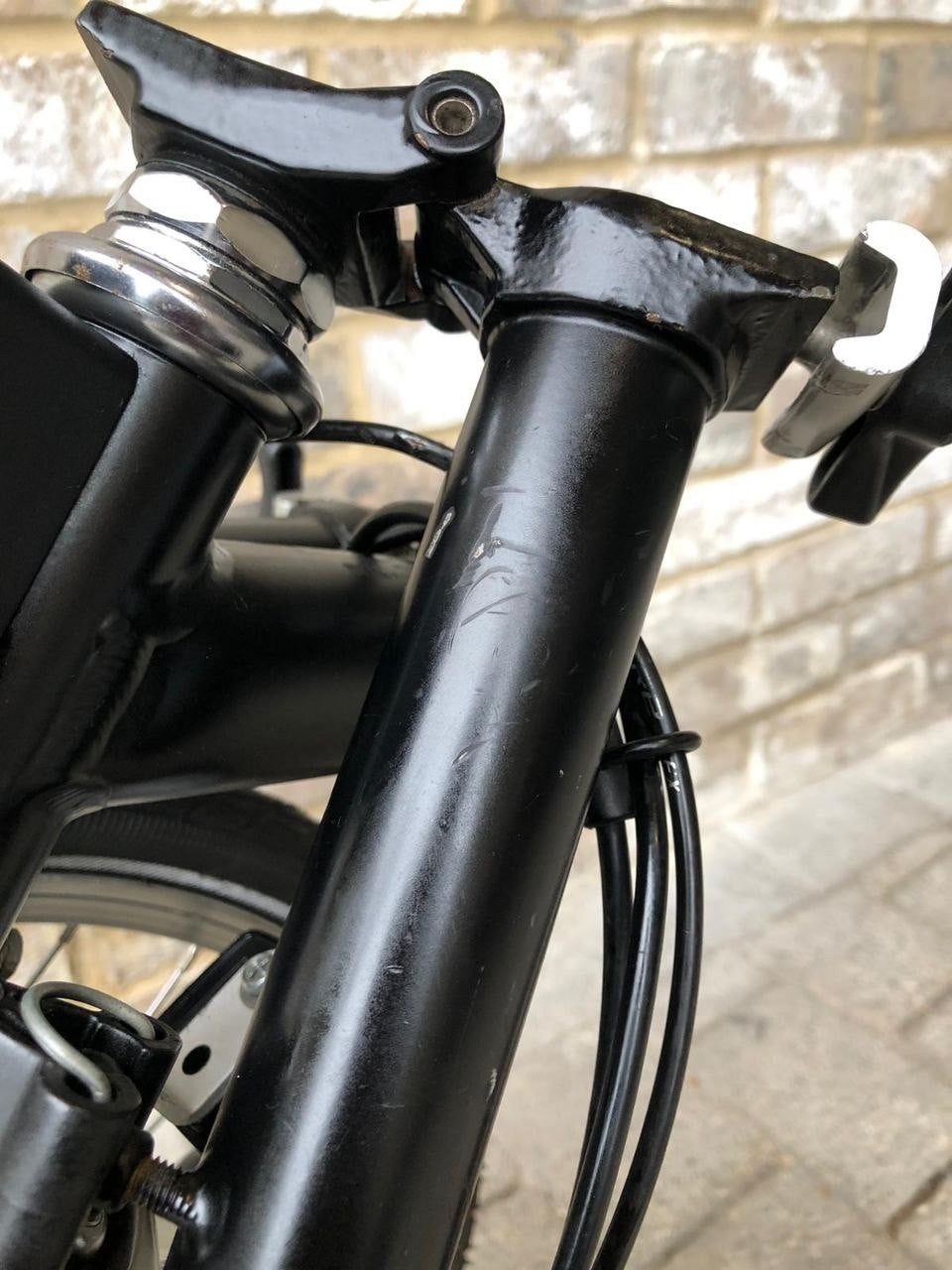 Brompton Black 3 Speed Mid M3L with Brooks Saddle & Grips - WORLDWIDE DELIVERY