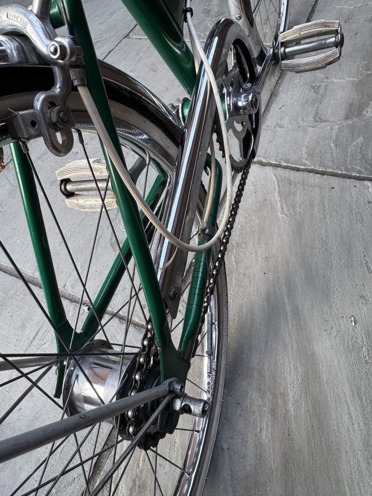 Trusty Delta - Folding Bike 20 Wheel. Like Kingpin Frame. Excellent Condition