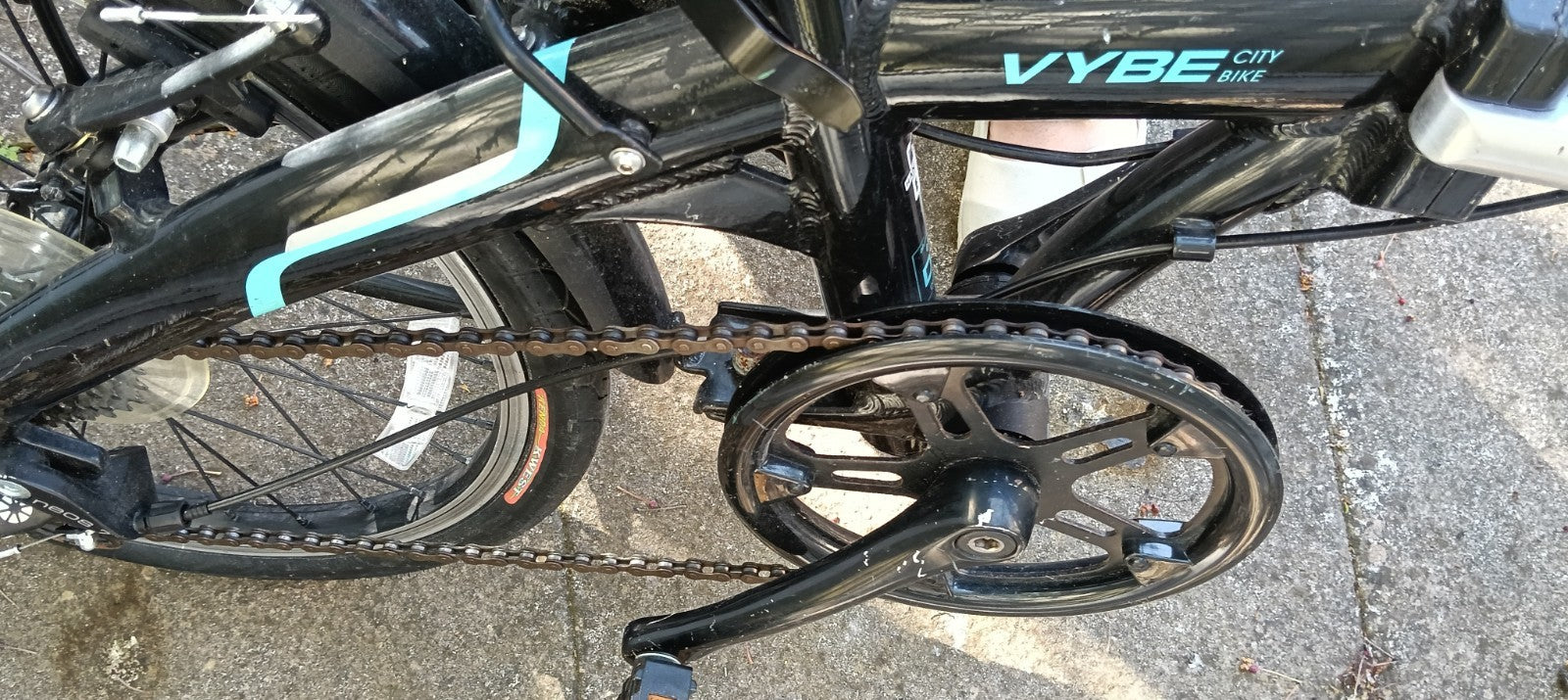 Dahon Vybe 20 Inch Folding Bike ideal commuter bike