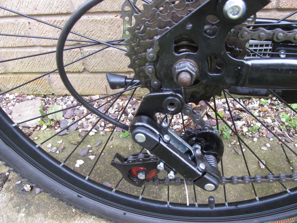 BIKE - MOUNTAIN BI FOLD - 26" WHEELS - DISC BRAKES  UNISEX - EXCELLENT CONDITION