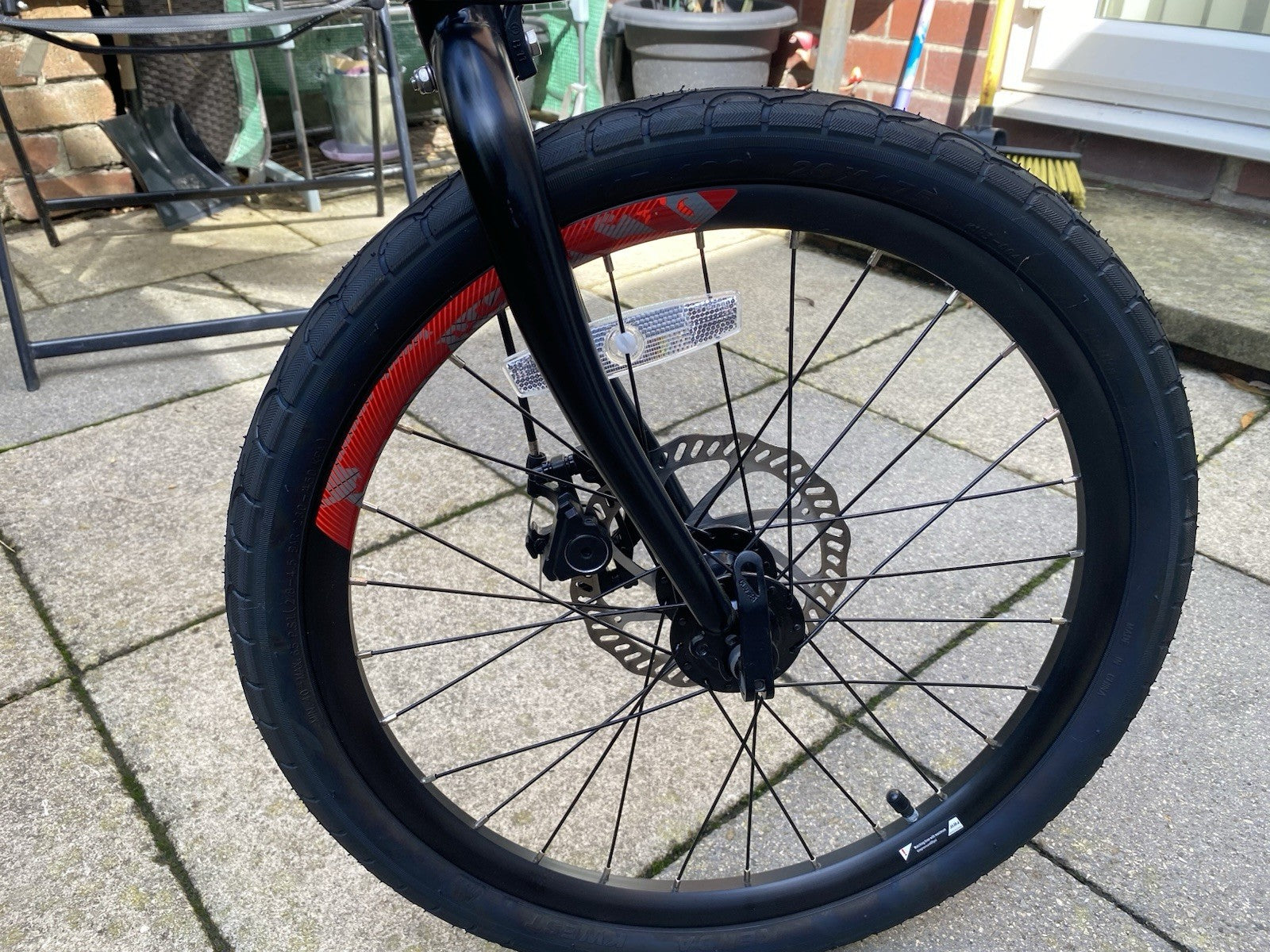 Carrera Inner City Folding Bike 20 Inch Wheels 7 Speed