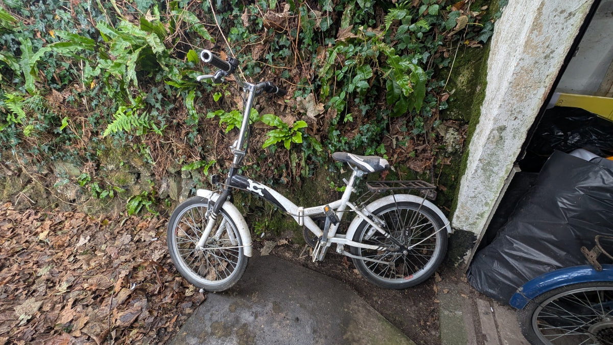 2 Folding Bikes RALEIGH CALDERA and NORTHERN COMPASS