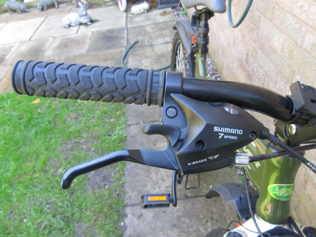 BIKE MOUNTAIN BI FOLD front  DISC BRAKES 26" WHEELS UNISEX-EXCELLENT CONDITION