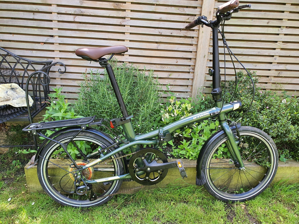 Btwin Tilt 900 Folding Bike 9 Speed Lightweight. Great Condition