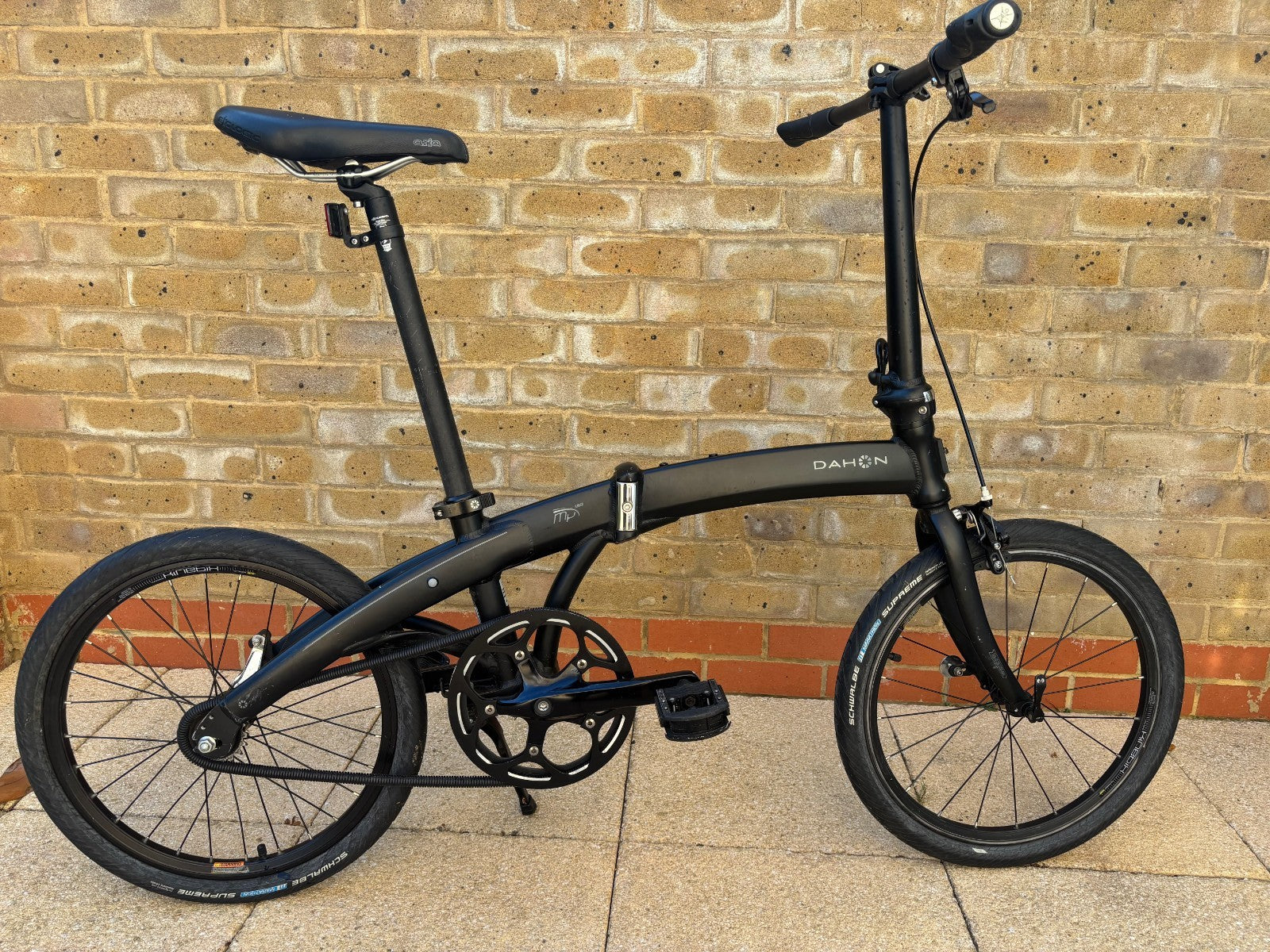 Dahon Mu Uno. Folding Bike. Black. Single Speed - Excellent Condition