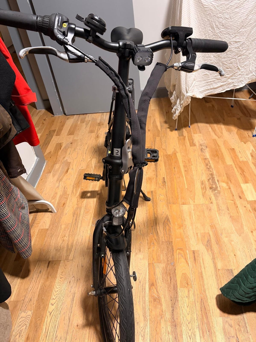 B twin- Oxylane E500 folding bike