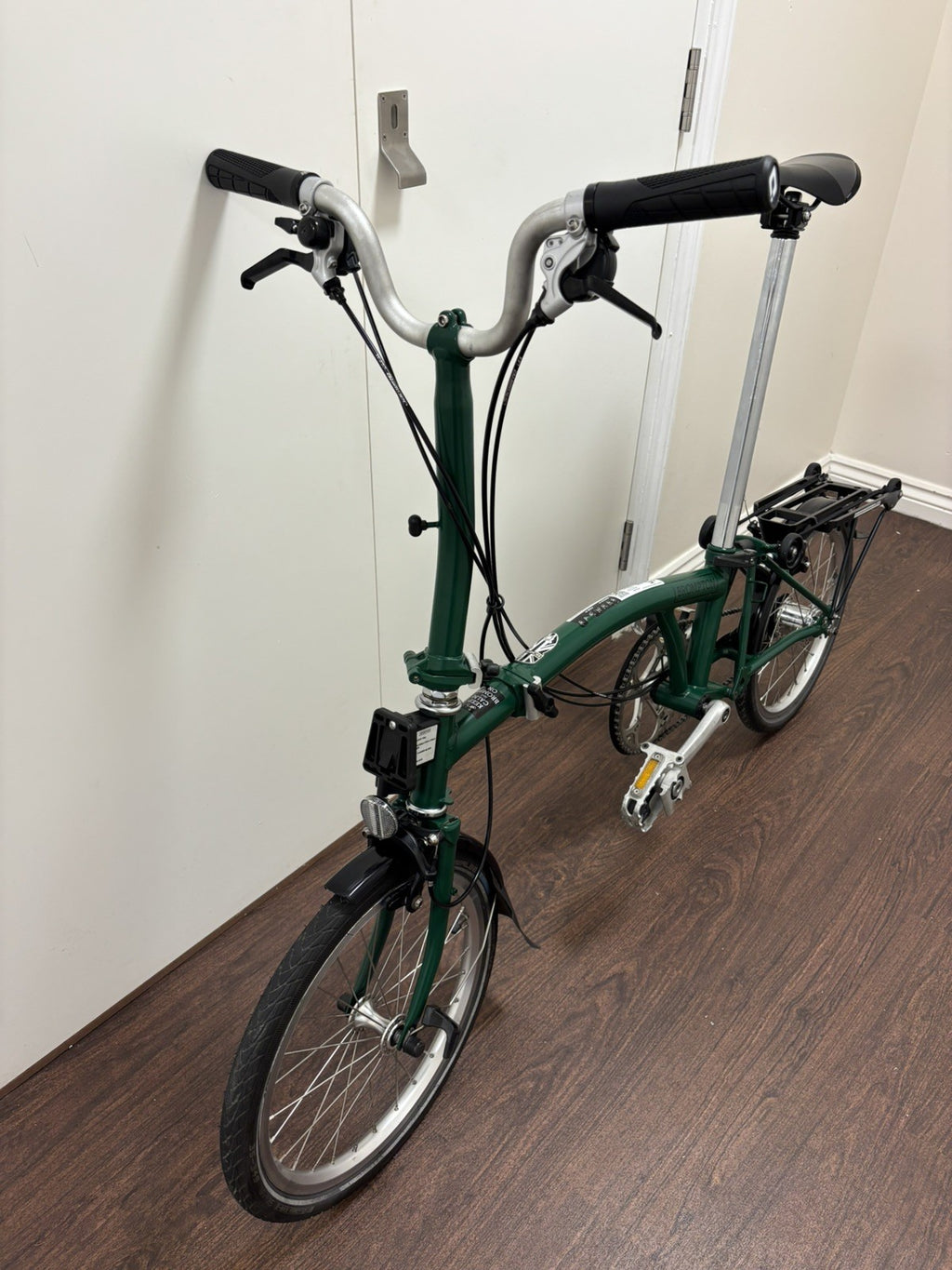 Brompton C Line M6L folding bicycle - RACING GREEN