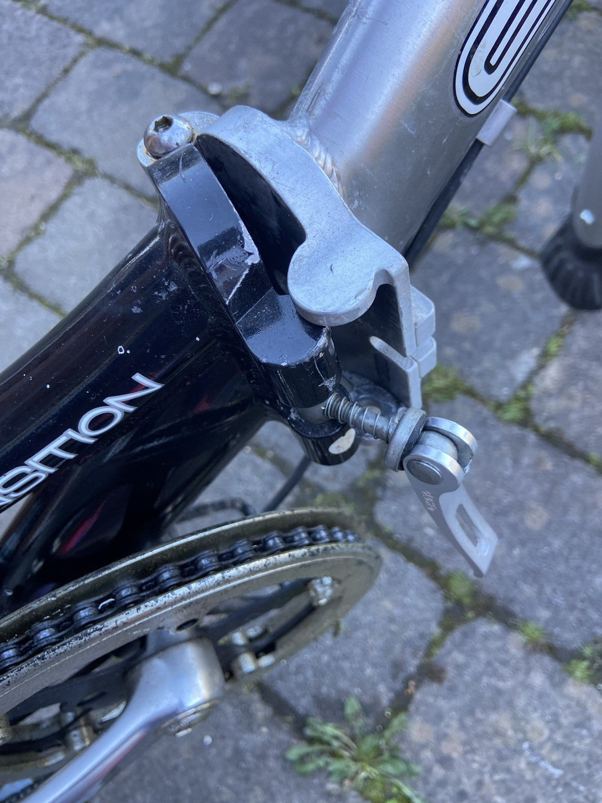 Aluminium Apollo Transition folding bike in good condition with a comfort saddle