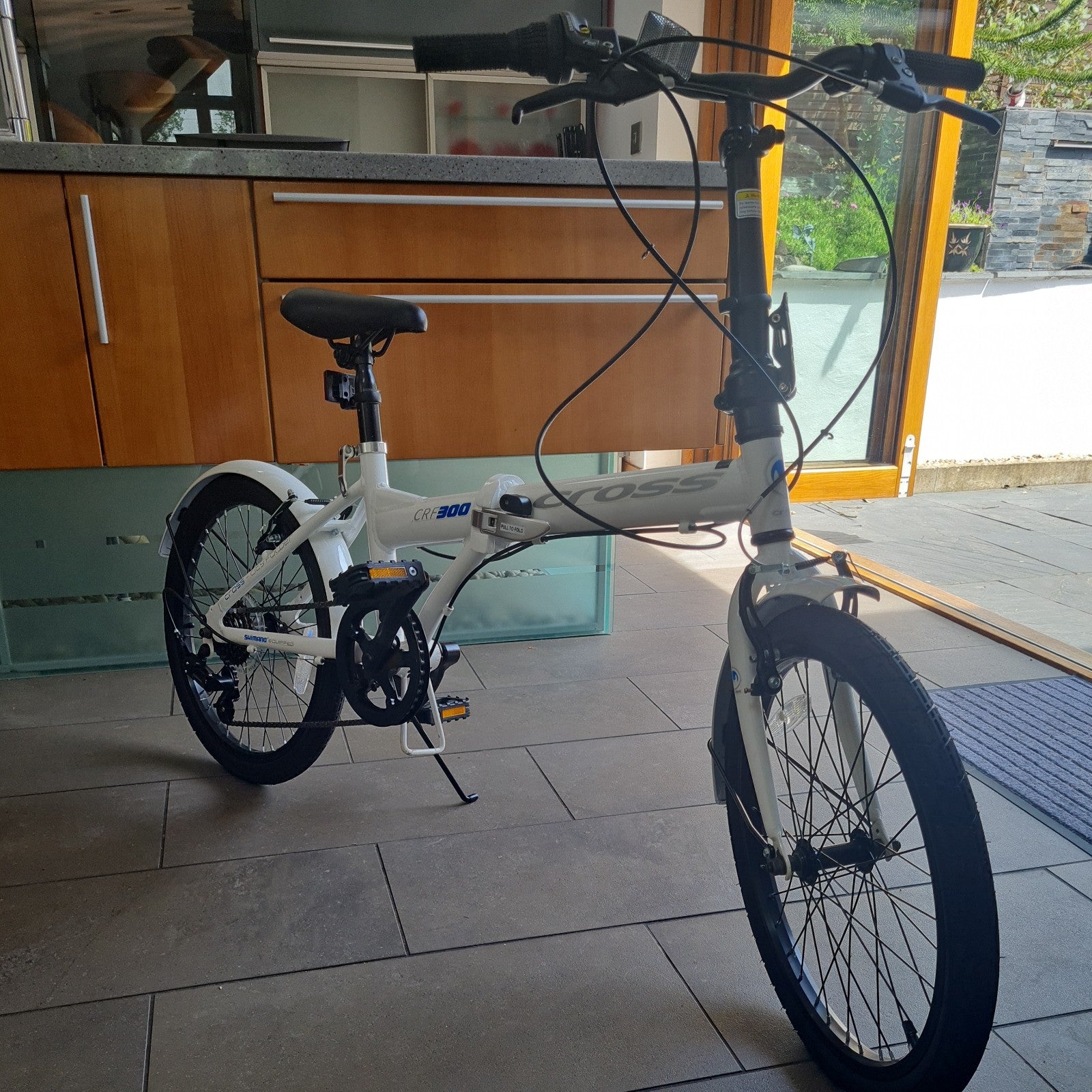 Cross CRF300 Folding Bike 20-inch Unisex White Wheel,pristine Condition