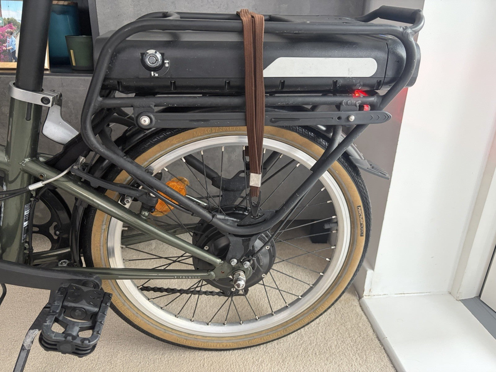 B’TWIN E-FOLD 500-GREEN FOLDING BICYCLE 20" WITH FRONT BAG
