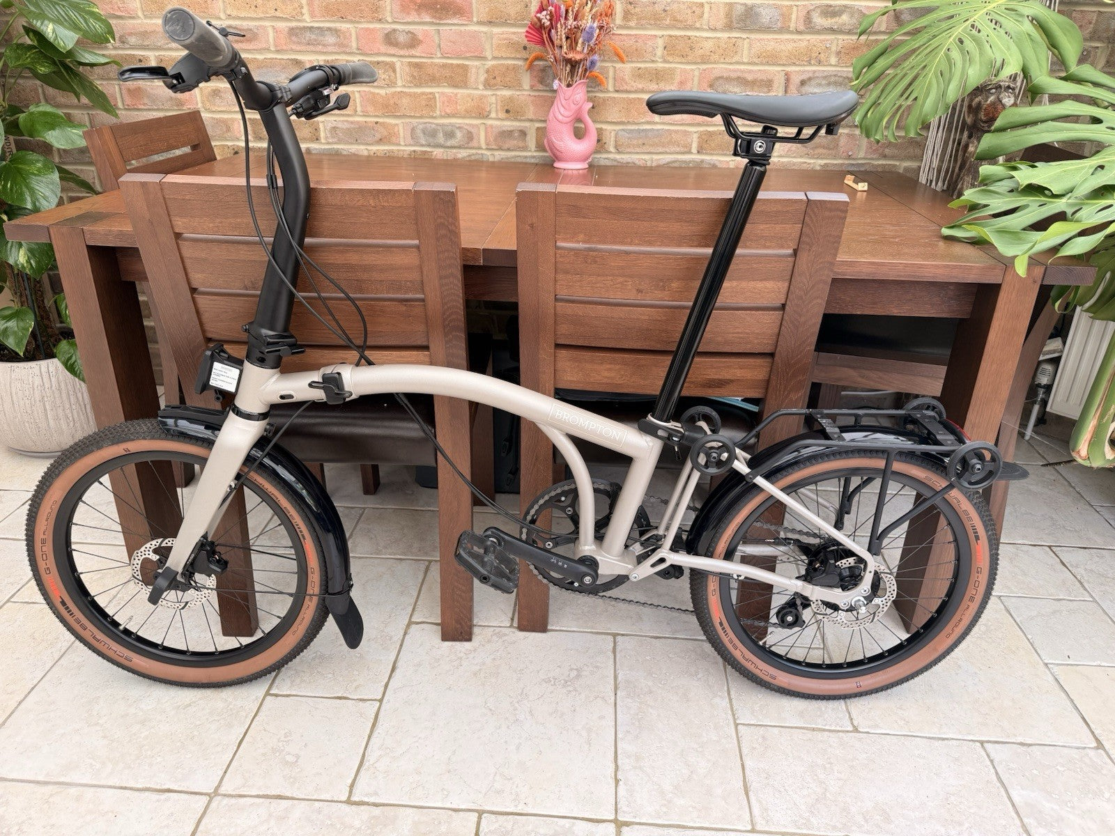 Brompton G Line 8-Speed Roller Frame Traildust White, Size Medium