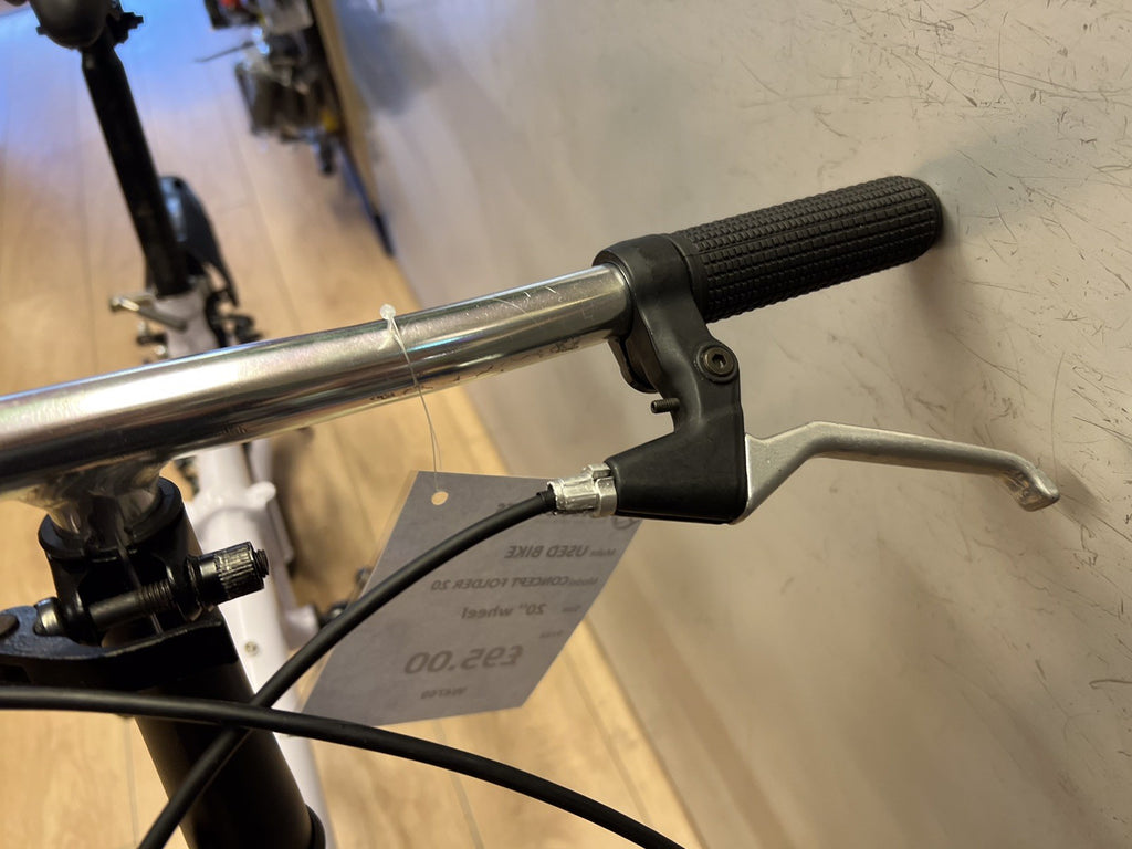 Used Compact Folder 20" Wheel White Small Folding Commute Bike