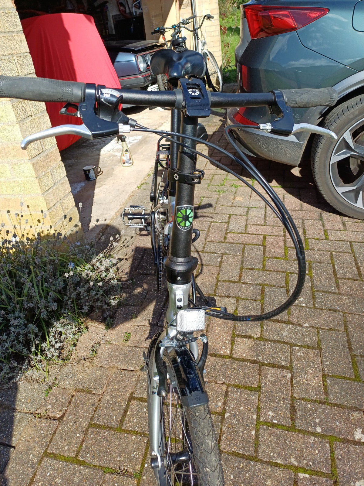 Dahon Mariner D8 Foldable Bike  Brand New Never Used Collection From Bedford