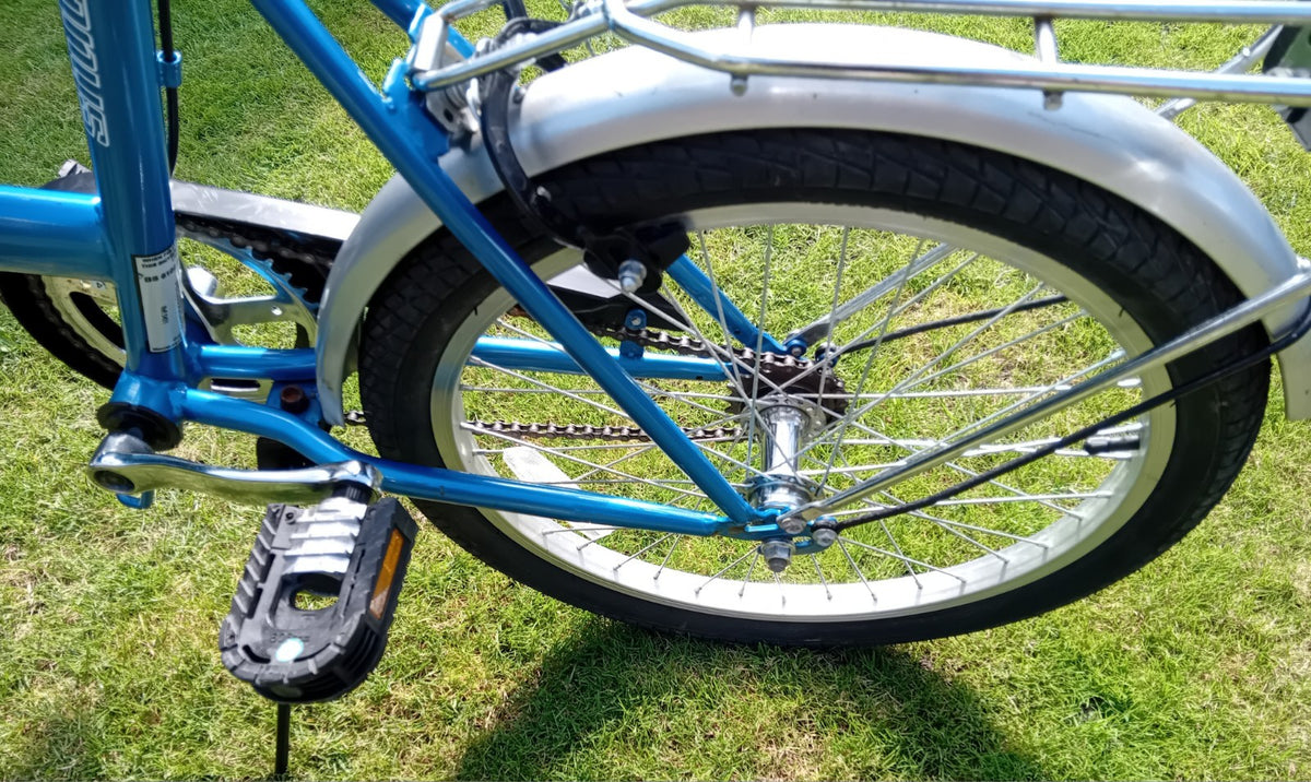 Emmelle 'Shuttle' Single-speed Folding Bike.  Used. 20" Wheels. student, shoping