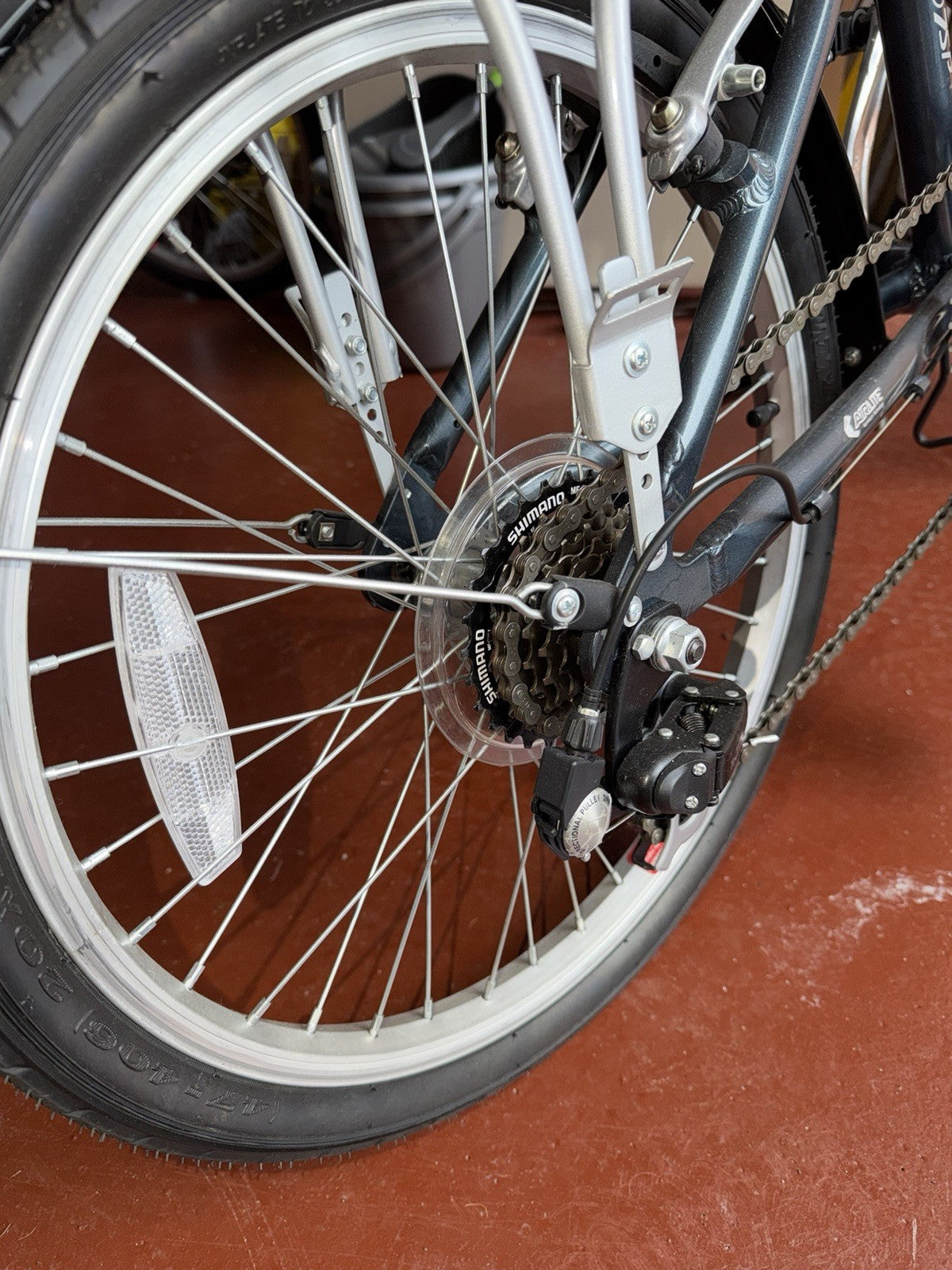 A Pair Of Raleigh Evo 7sp Airlight Folding Bike Aluminum, 20" Wheels