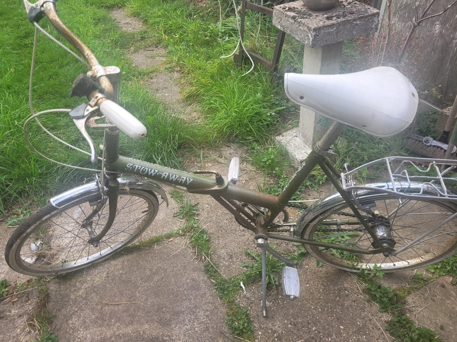 Origional Vintage Raleigh Stowaway Folding Bike