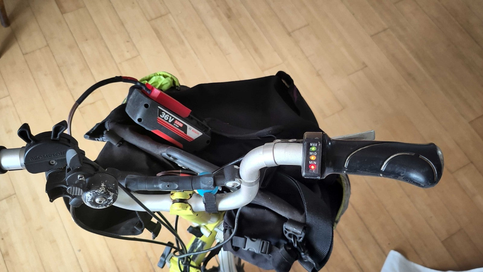 Brompton 2010 Titanium M6R Folding Bike twistgrip