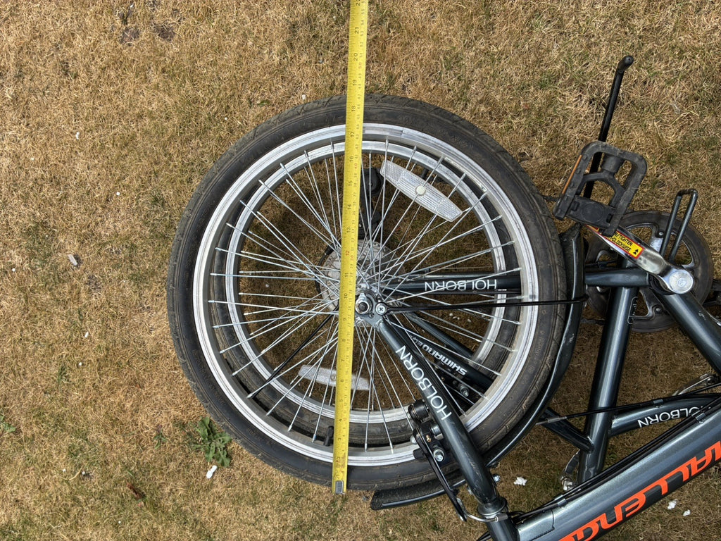 Challenge Holborn unisex folding bike.