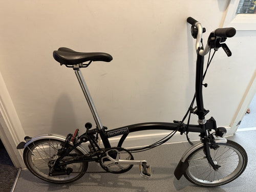 Bromptons 6 Speed 2020 Model with Dynamo Lights Excellent Condition