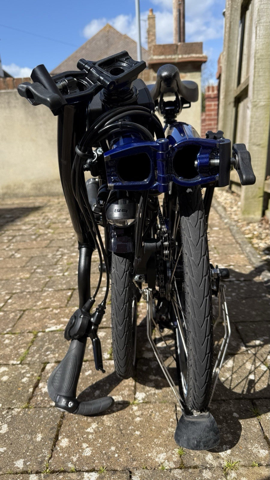 Brompton C Line M6L Bolt Blue e-Folding Bike - Excellent Condition