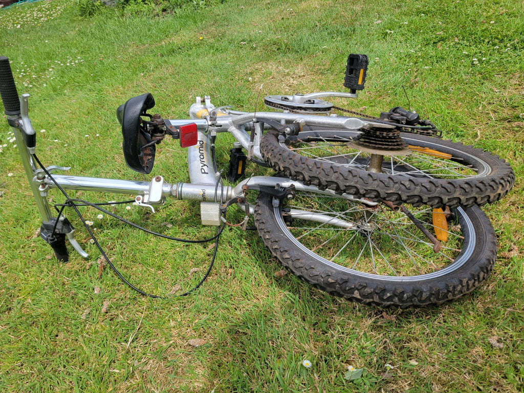Pyramid Folding Bike Shimano SIS Gears Camping Caravan Shimano Bicycle