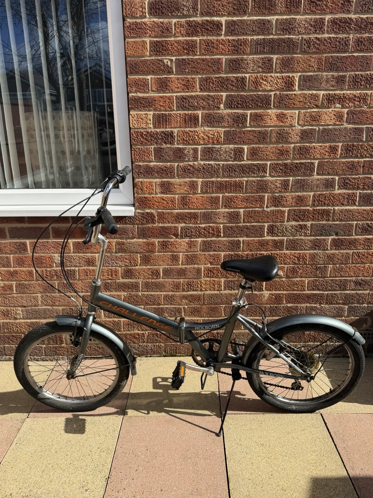 Holborn Challenge 20-inch Wheels Folding Bike Unisex With 6 Gears.