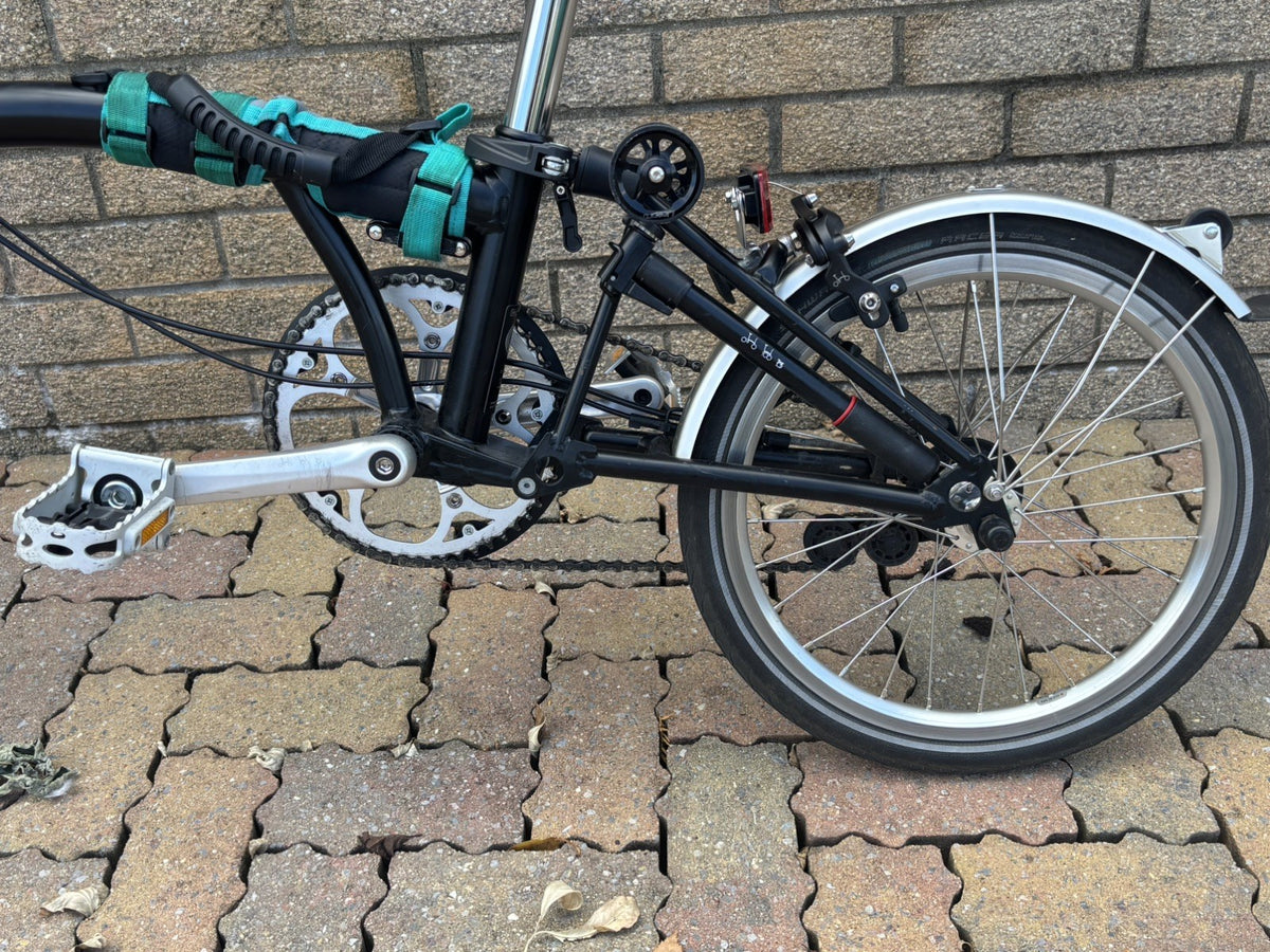 Brompton C Line Urban 2 Speed Black Mid Handlebars 2021 model (purchased 2024)