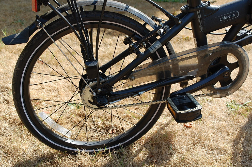 Dahon Vitesse lightweight Aluminium folding bicycle - 5 speed + accessories.