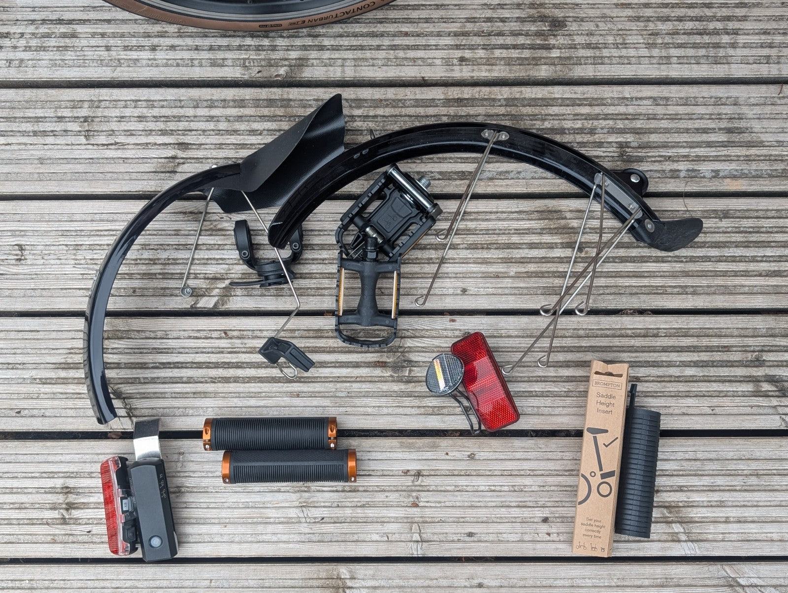 Brompton C Line Explore 6-Speed Black Lacquer Mid