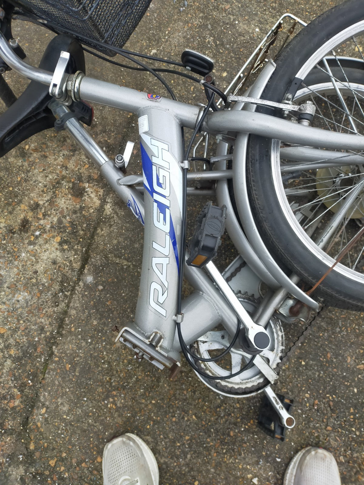 Fold Up Bicycle Raleigh Foldaway Bike. Recycling project, needs service
