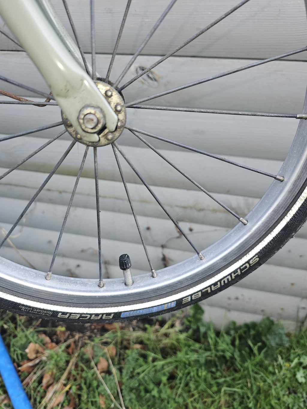 Bespoke Brompton S3L - titanium seatpost, Brooks saddle, unique colours and more