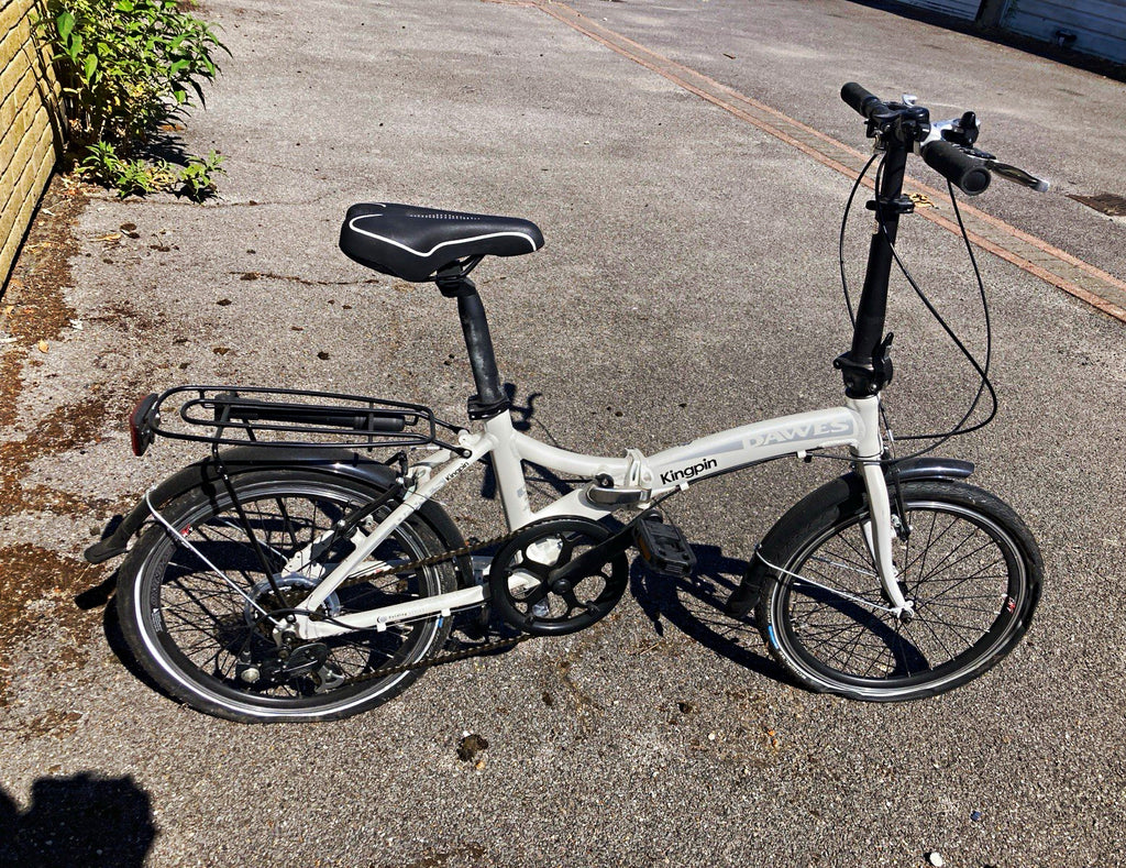 Dawes Kingpin 20in Folding Bike White/Black Rear Rack Mudguards