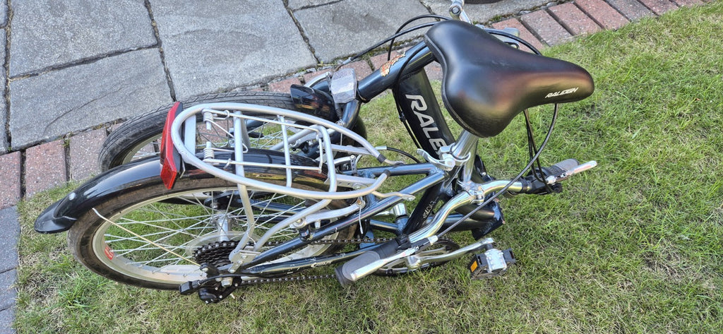 Raleigh Evo 7sp Folding Bicycle 20inch Wheels 7 Speed