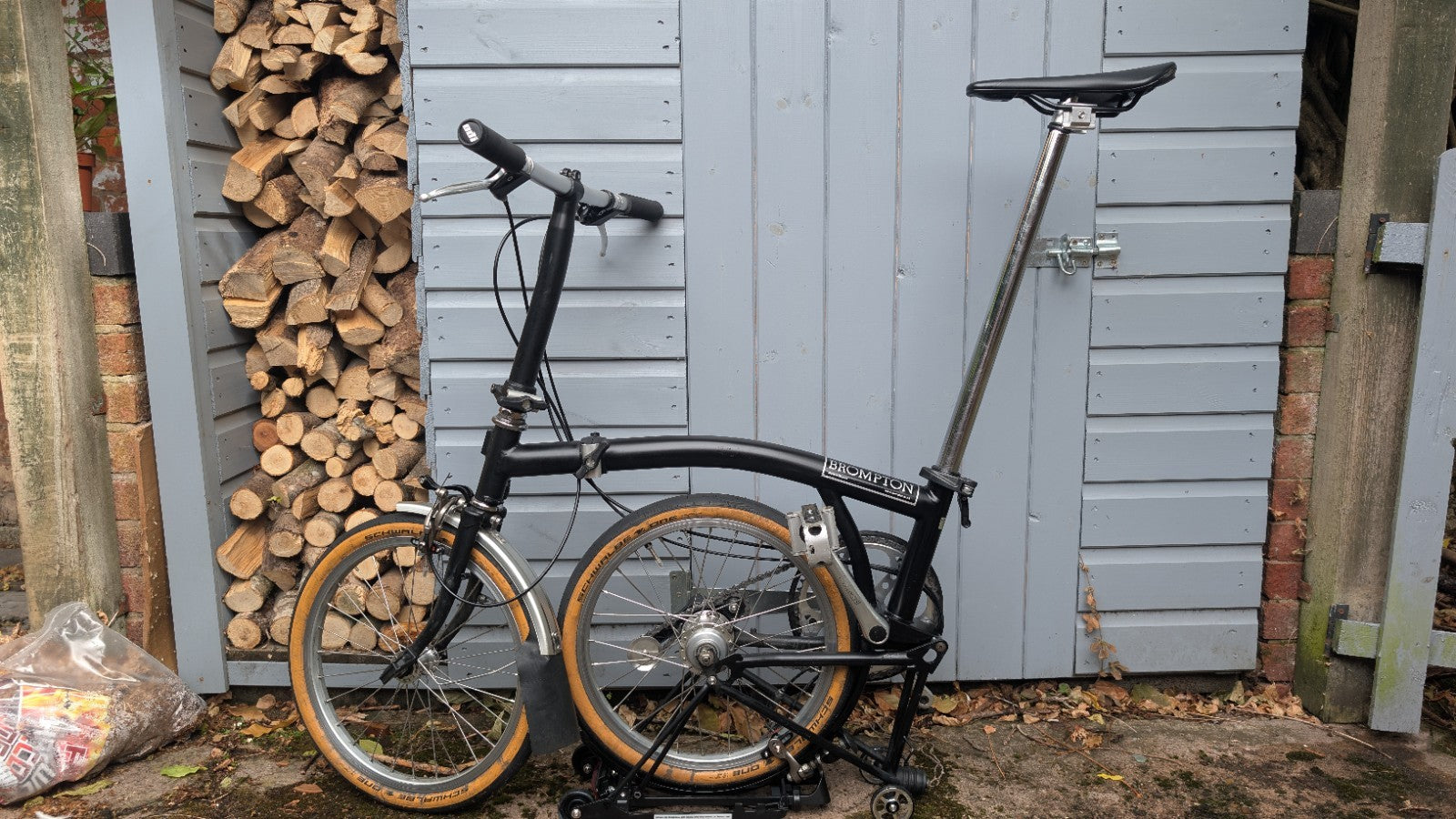 Brompton Folding Bike 3-Speed, Black