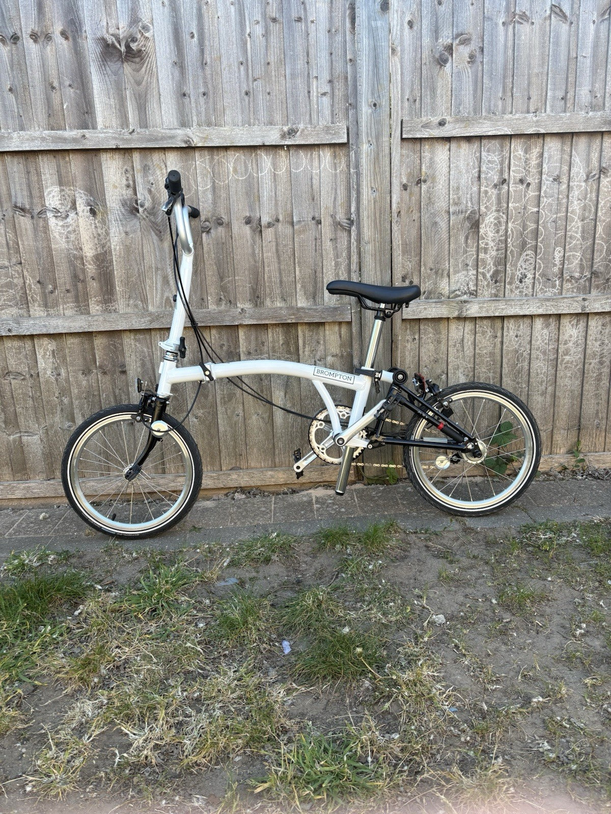 Brompton A-Line 3-Speed Folding Bike, Excellent condition, Barely Used