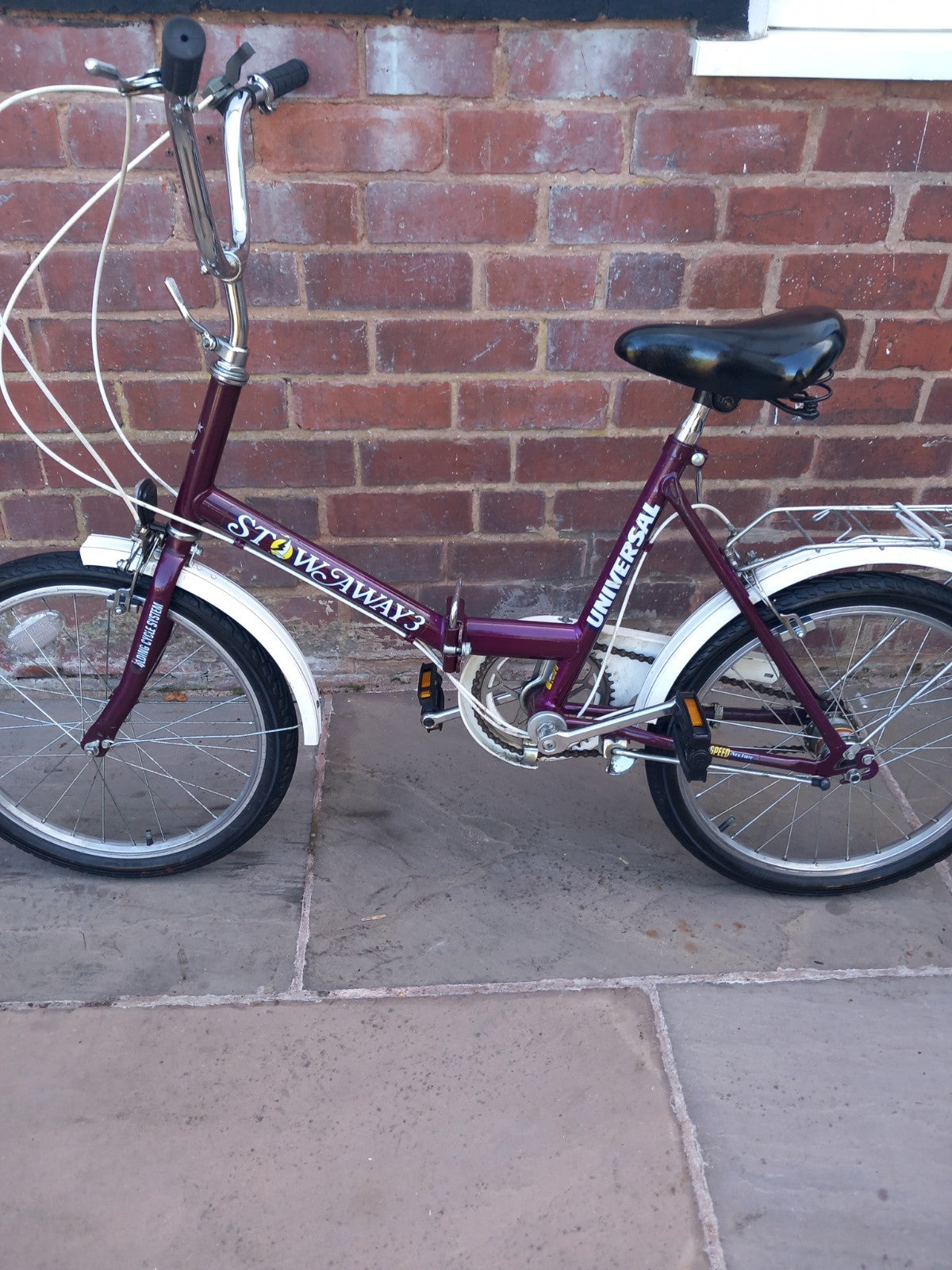 Universal Stowaway Folding Bike 3-Speed, 20" Wheels Excellent Condition