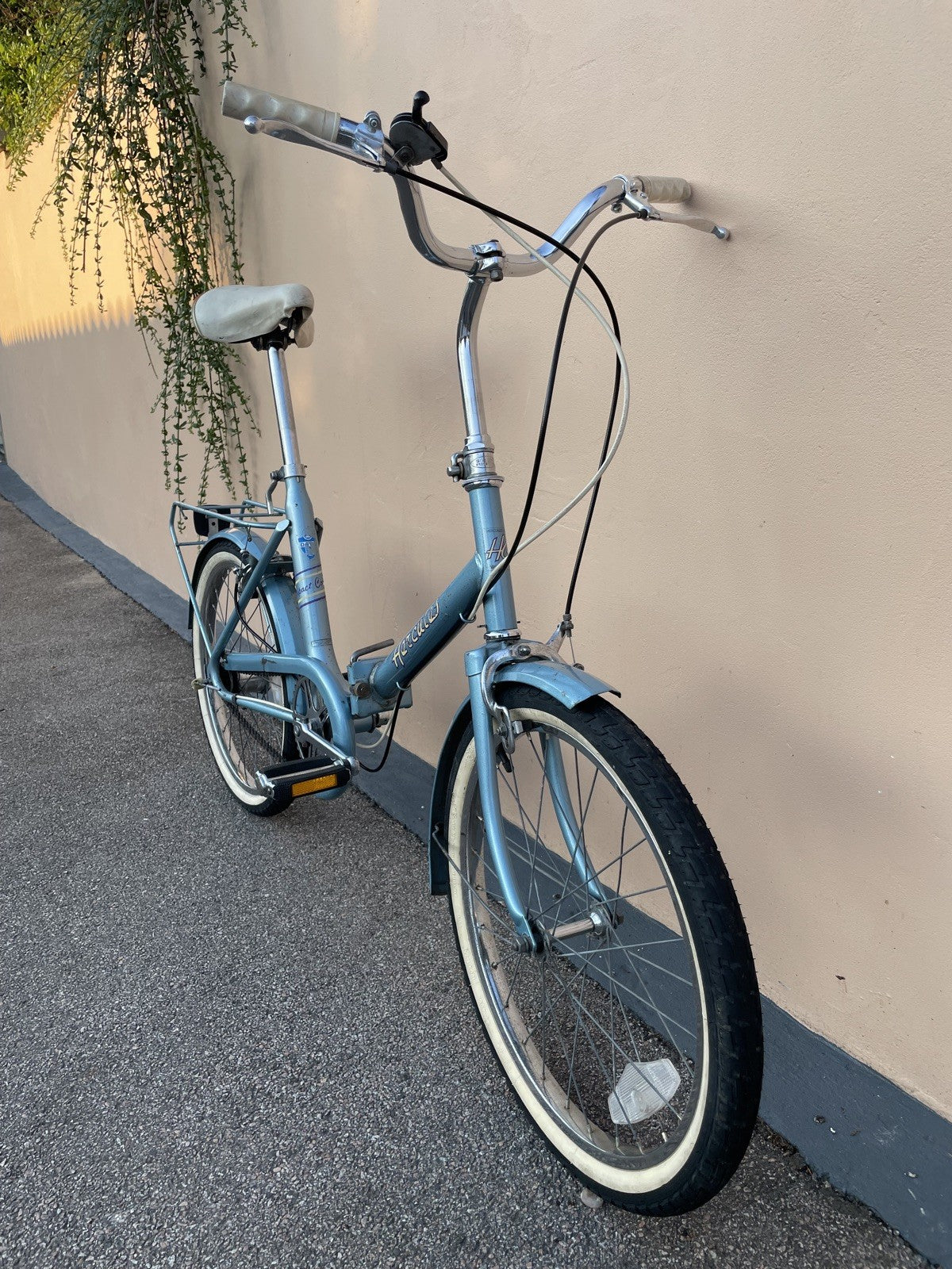 Vintage Hercules Compact folding bike Stowaway Shopper fold up Raleigh Retro LDN