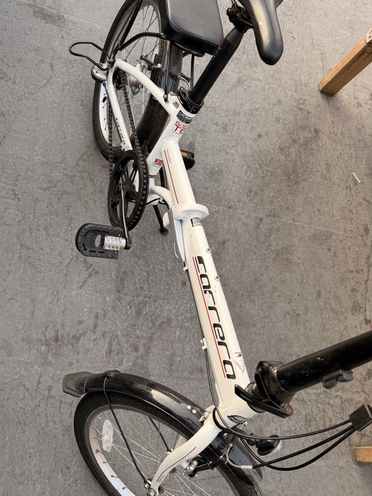 Carrera Transit 20in Folding Bike 3-Speed White/Black Rear Rack Mudguards