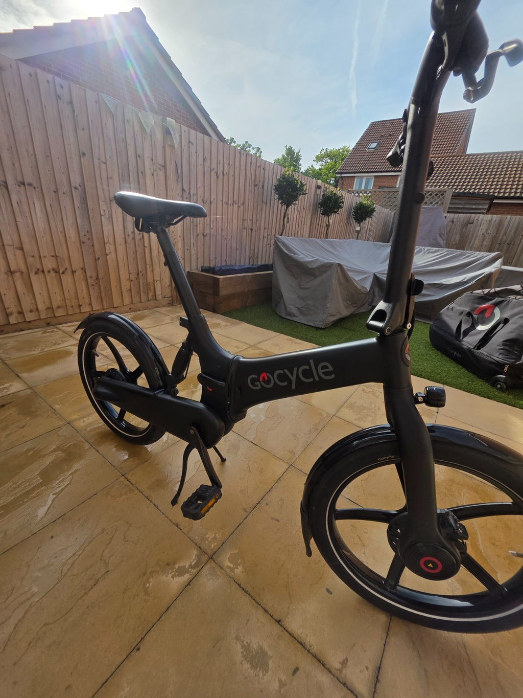 Gocycle G4 Bike with travel case