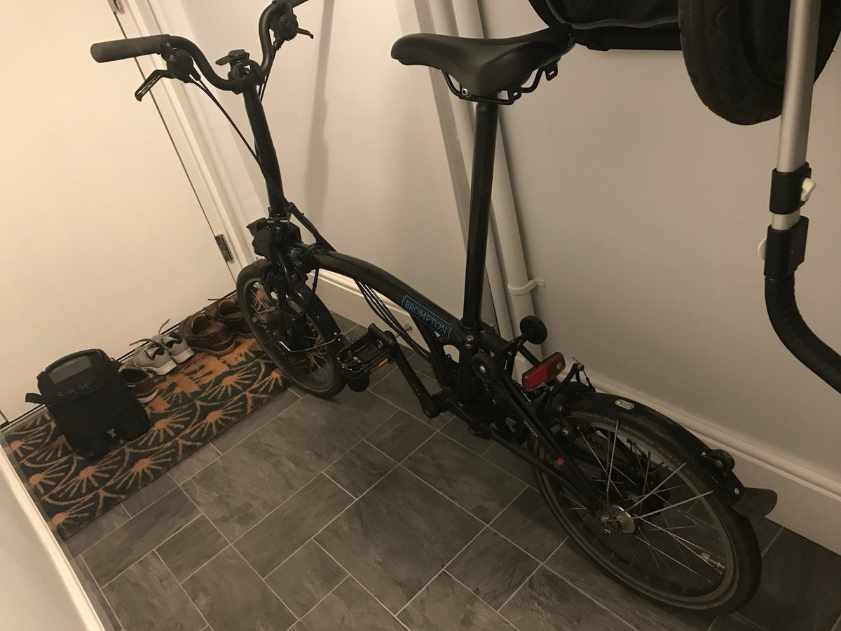 Brompton Folding Bike Brompton 16in S Frame Black Mudguards Rear Reflector