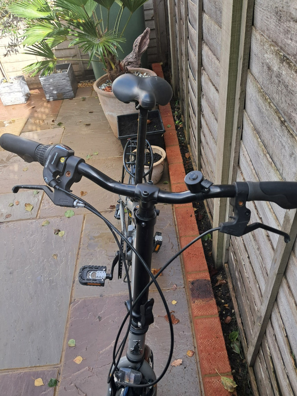 Raleigh Uno Two Folding Bike 20in Grey/Black Derailleur Rear Rack Mudguards
