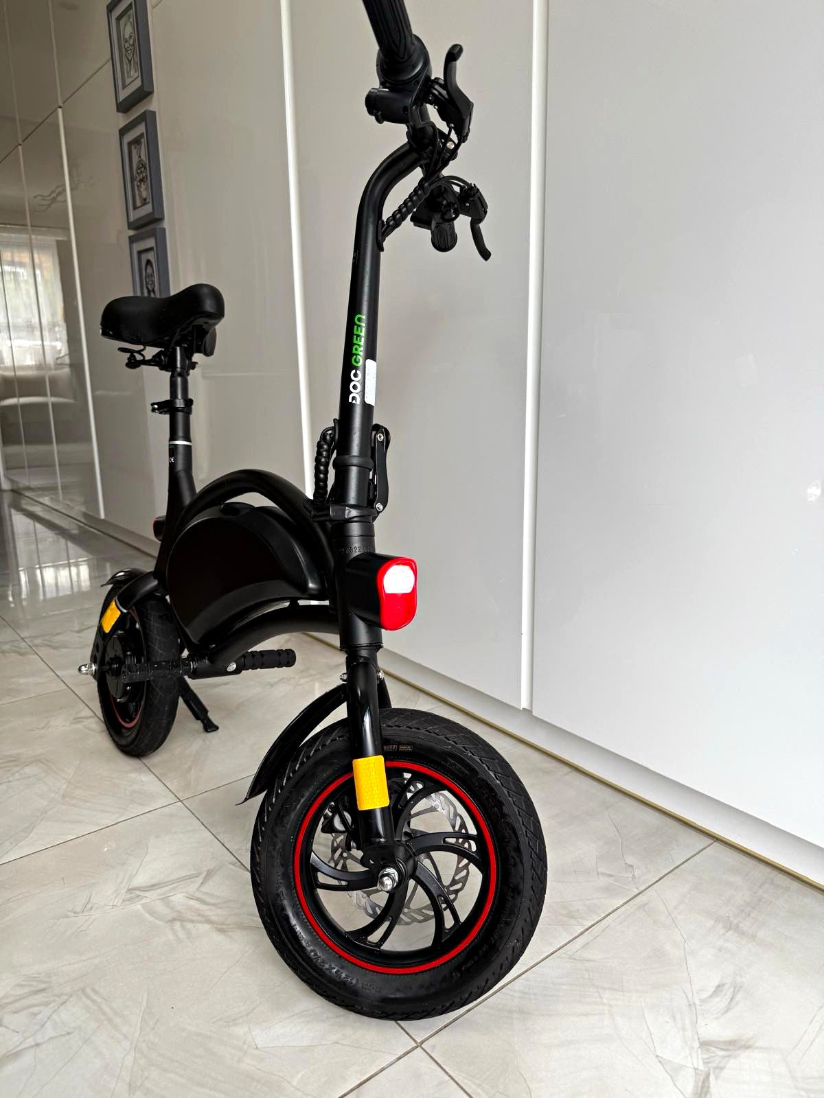 Doc Green Seated folding  bike, Front & Rear Lights, Black/Red Trim