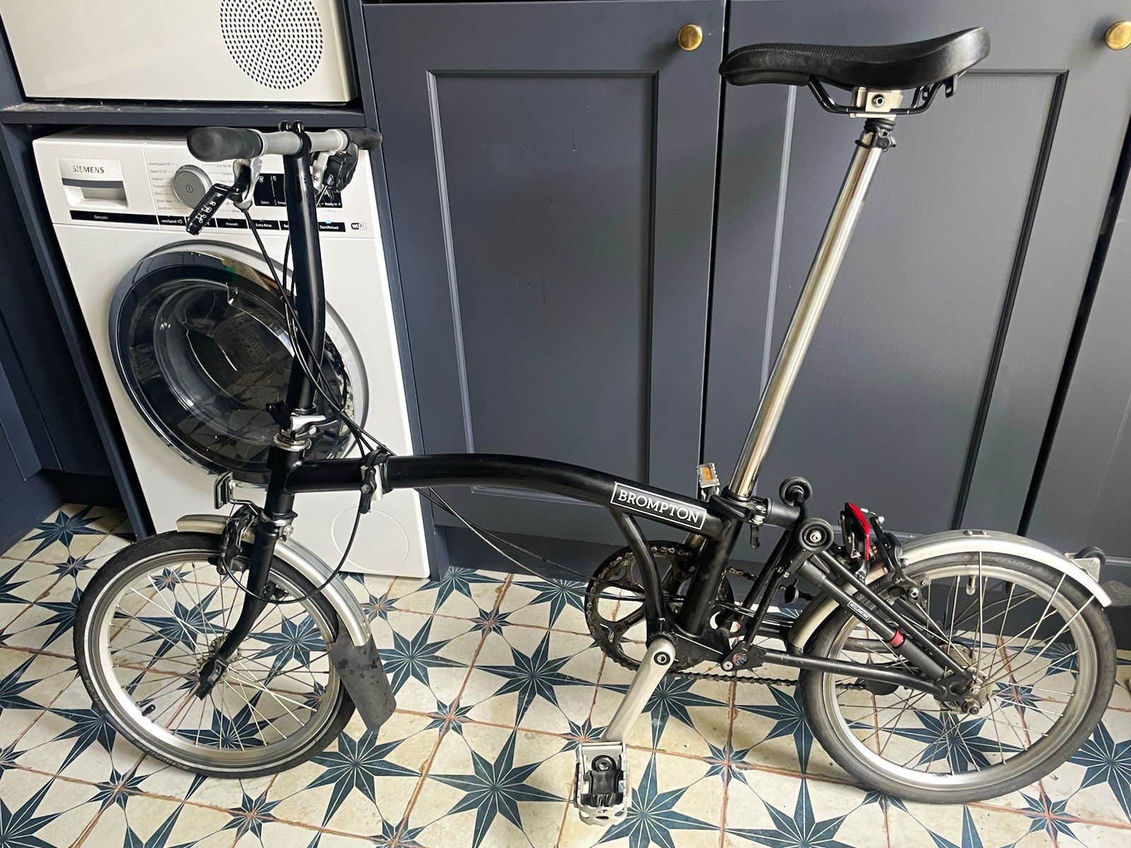 Brompton 16in Folding Bike 3 Speed Black/Silver Flat Bar Mudguards Reflectors